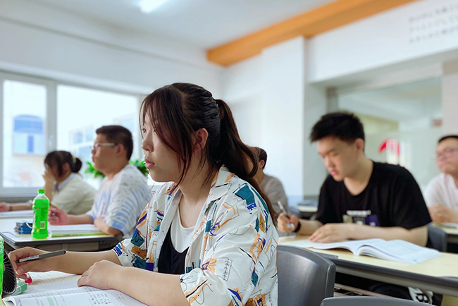 学院环境