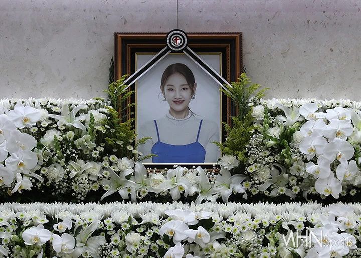 1723681141930131.jpg 8c301eae77848f2f1098cd023370e500.jpg